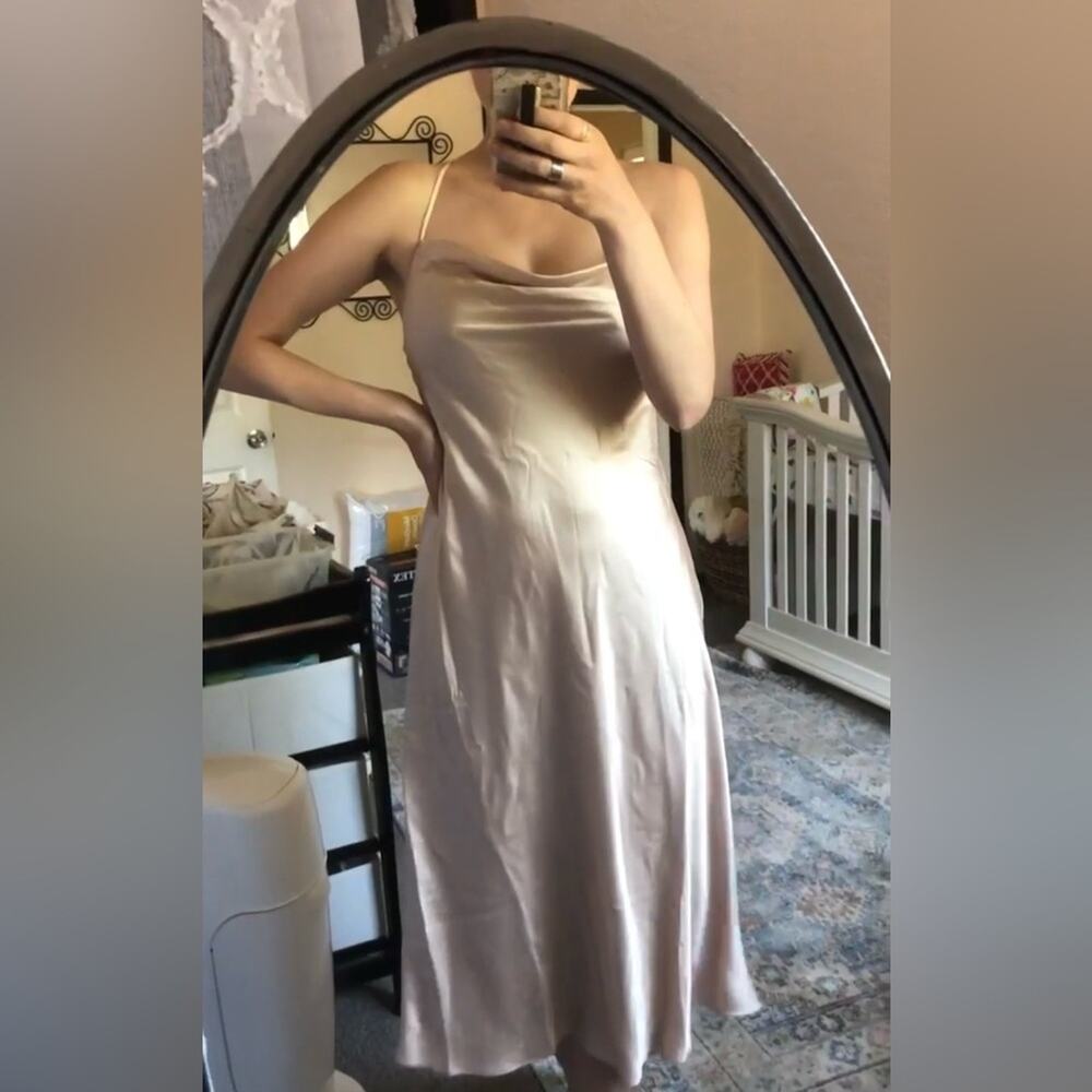 Show me Your Mumu SMYM Verona champagne luxe satin midi dress NEW medium - Picture 6 of 6